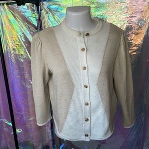 Vintage ILGWU Union Made cardigan! Fits like a medium
